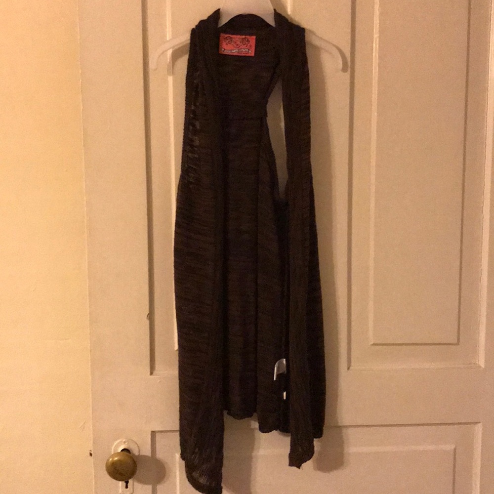 Cute cardigan!